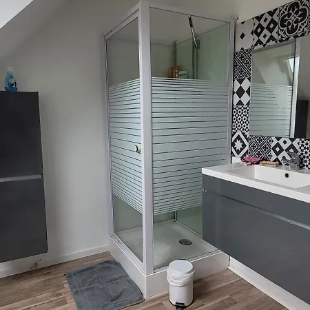 Proche Circuit Du Mans 500 M Du Virage De Couette-café